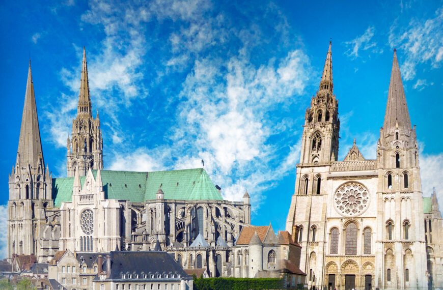 Discovering Chartres: A Journey Through History and Architecture in Centre-Val de Loire