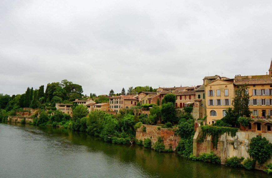 Exploring Pau: Unveiling the Charms of Occitanie