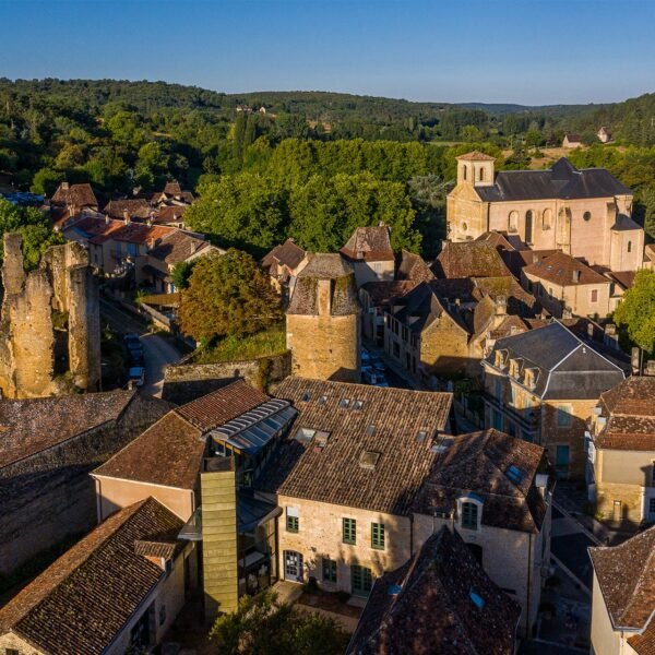 Exploring Périgueux: Discovering the Hidden Charms and Thriving Rail Industry