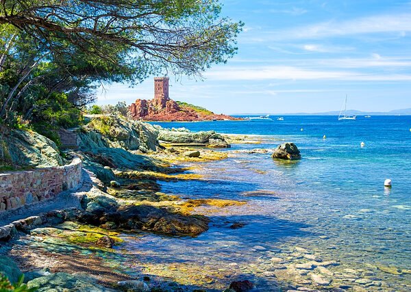 Exploring the Natural and Cultural Marvels of Fréjus in Provence-Alpes-Côte d'Azur