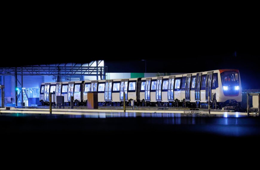 Exploring Villeneuve-d'Ascq: A Futuristic Transportation Experience